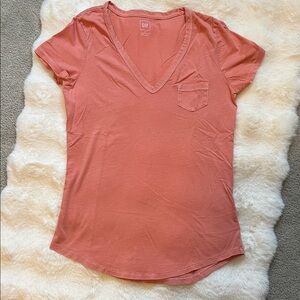 GAP Women's Peach/Coral V-Neck Tee
